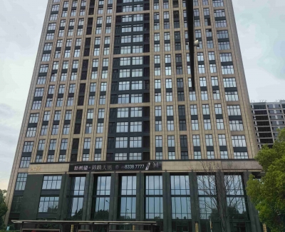 龙渡广场楼商场挑空部位钢结构封堵及加固工程