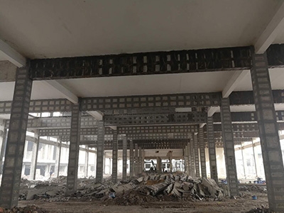 梁柱湿法包钢施工